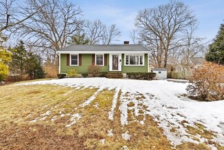 128 Hjelm St, Abington, MA 02351