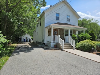 16 Boyd Ave, East Providence, RI 02914