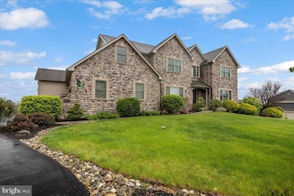 3209 Crest Vue Cir, Danielsville, PA 18038
