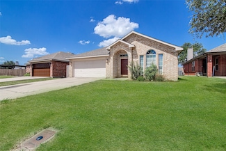 10421 Aransas Dr, Fort Worth, TX 76131