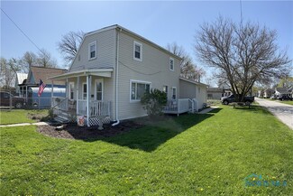 401 E Stone St, Gibsonburg, OH 43431