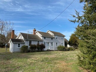 18222 Plantation Rd, Onancock, VA 23417