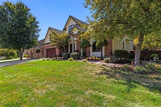 191 Canyon View Dr, Lansing, KS 66043