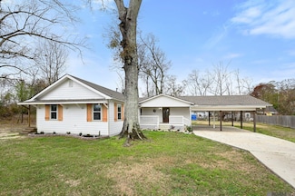 105 3rd St, Denham Springs, LA 70726