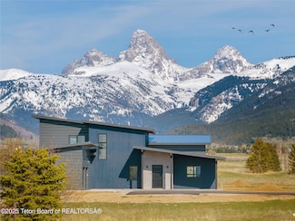 1404 Canyon Sunrise, Driggs, ID 83422