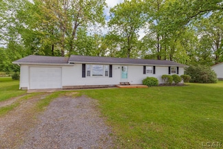 8336 Packard Rd, Morenci, MI 49256