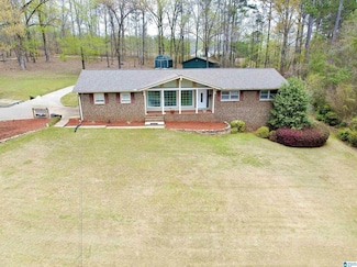 1276 Lakemont Dr S, Gadsden, AL 35907