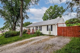 3148 S 37th St, Kansas City, KS 66106