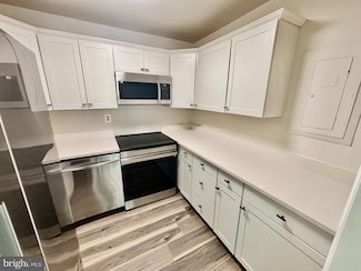327 Saint Marys Ave Unit 7F, La Plata, MD 20646