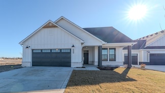 4554 N Sankdey St, Wichita, KS 67204
