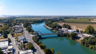 14090 Winnie St, Walnut Grove, CA 95690