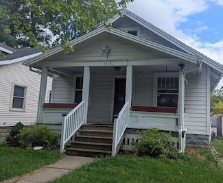 1212 Climax St, Lansing, MI 48912