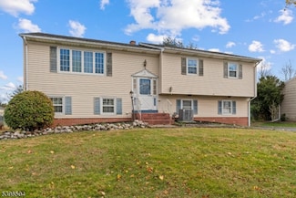 10 Red Oak Way, Bridgewater, NJ 08807