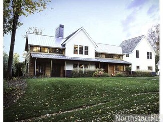 20570 20570 Park Place, Deephaven, MN 55331