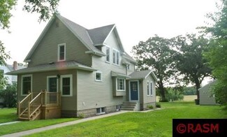 411 411 N Hennipen Ave, Winthrop, MN 55396