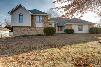 3864 N Franklin Ave, Springfield, MO 65803