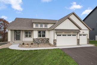 4950 Parkside Cir, Eagan, MN 55123