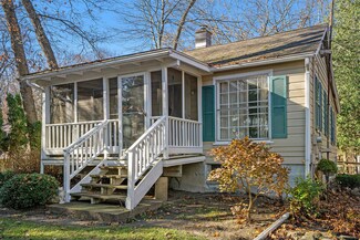 3240 S 6th St, Kalamazoo, MI 49009