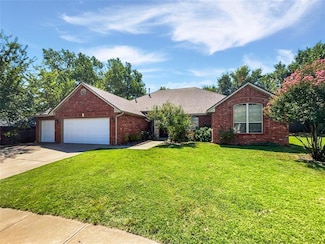 2104 Wheaton Dr, Norman, OK 73071