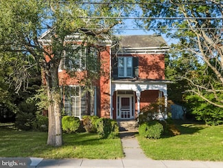 316 W Main St, Berryville, VA 22611