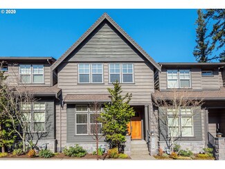 10566 SW Windwood Way, Portland, OR 97225