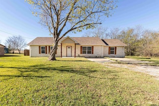 506 E Broadmore Ave, Wills Point, TX 75169