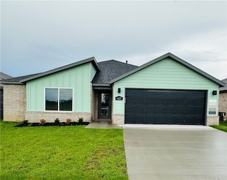 6417 NW Harley St, Highfill, AR 72712