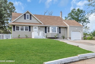 14 Regal Ct, Toms River, NJ 08753