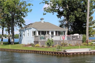 752 Preston Island, Lake Orion, MI 48362