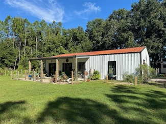 631 NW 172nd Ln, Trenton, FL 32693