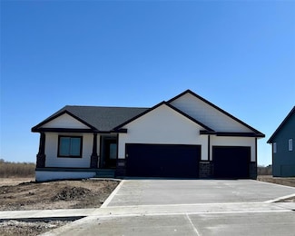 3217 NW Brookside Dr, Grimes, IA 50111