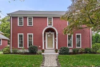 61 Brooks Ave Unit 1, Newtonville, MA 02460