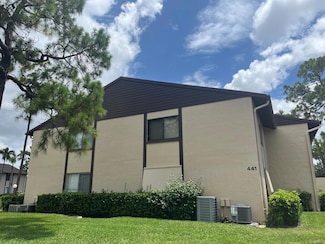 441 Pine Glen Ln Unit B-1, Greenacres, FL 33463