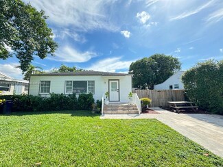 240 Carlisle Dr, Miami Springs, FL 33166