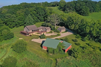 2287 W Hanover Rd, Hanover, IL 61041