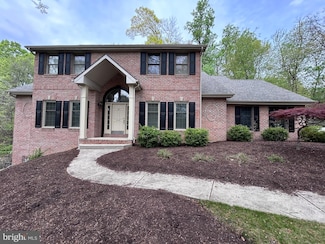 4740 Maple Shade Dr, Harrisburg, PA 17110