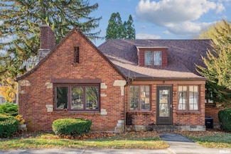 314 W 3rd St, Prophetstown, IL 61277