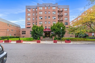 16520 Highland Ave Unit 303, Jamaica, NY 11432