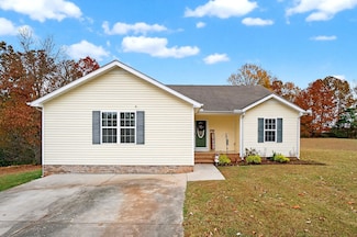 75 Cedar Crest Cir, McMinnville, TN 37110