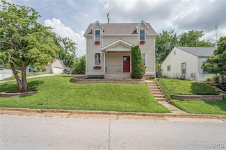 714 Decatur St, Saint Charles, MO 63301
