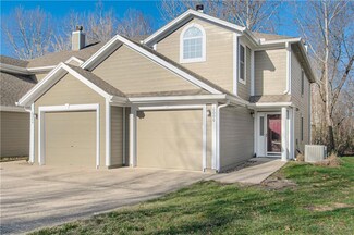 6006 NE Moonstone Dr, Lees Summit, MO 64064