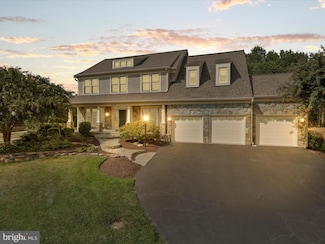 12620 Crabtree Falls Dr, Bristow, VA 20136