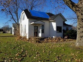 102 S 1st St, Kentland, IN 47951