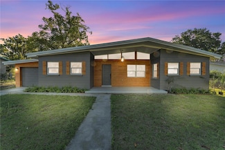 3134 S Hilltop Ave, Lakeland, FL 33803
