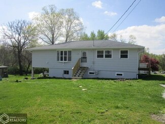 313 S 14th St, Fairfield, IA 52556