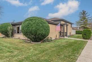 7553 Karlov Ave, Skokie, IL 60076