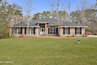 636 Banyan Place, Diamondhead, MS 39525