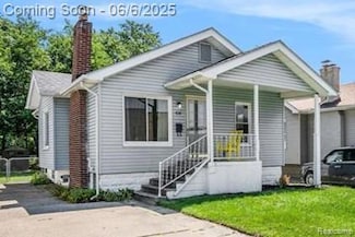 838 Pinecrest Dr, Ferndale, MI 48220