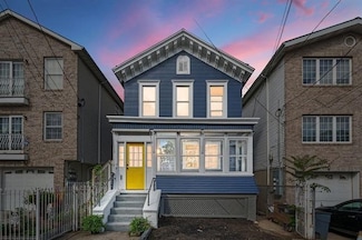 114 Oak St, Jersey City, NJ 07304