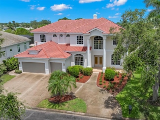 1223 Darlington Oak Cir NE, Saint Petersburg, FL 33703